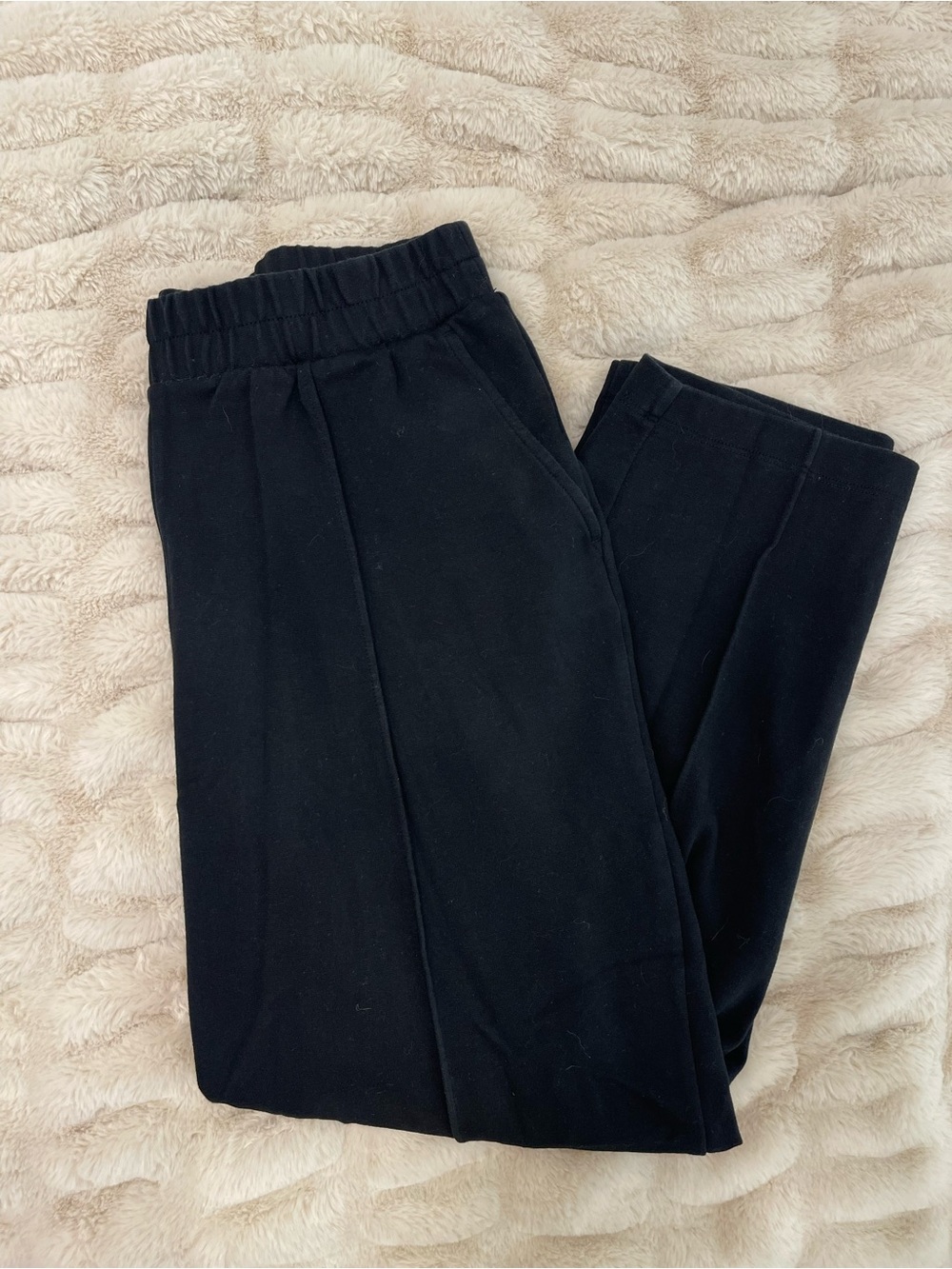Women’s High Rise Tapered Ankle Knit Pull On Pants